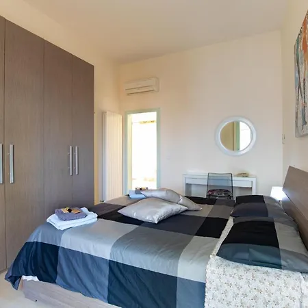 Foscolo Виареджо