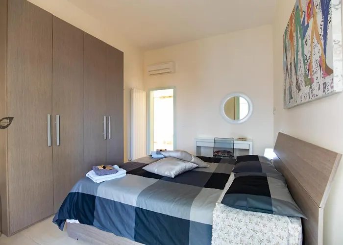 Foscolo Виареджо