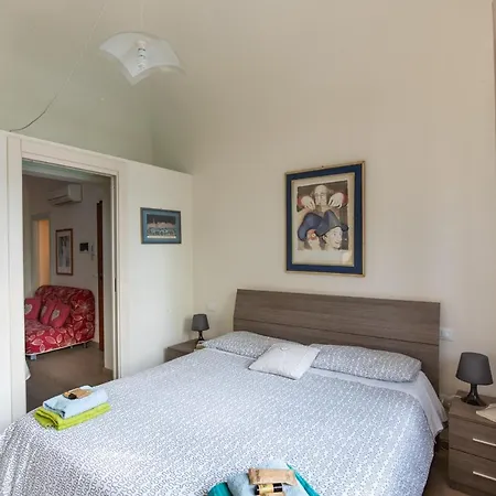 Foscolo Appartement *